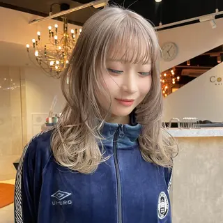 ミディアム カラー 透明感/ベージュ/ 艶髪/ボブ🫧門脇由のヘアスタイル