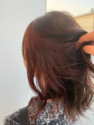 ミディアム 坂口 華のヘアスタイル