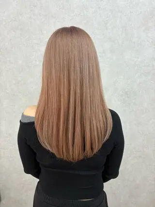 セミロング カラー 佐藤 琴海のヘアスタイル