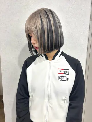 ショート カラー レイヤー/透明感 カラー💘akariのヘアスタイル