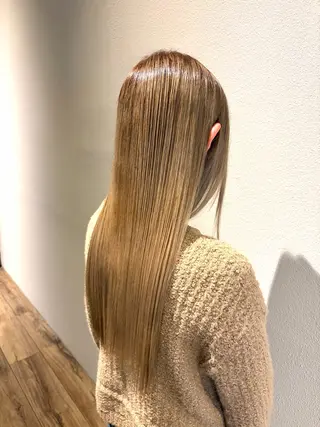 ロング カラー 佐藤 里光のヘアスタイル
