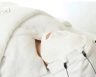 ROUN'　南 鈴沙のネイルデザイン