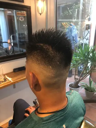 ショート メンズ 冨士川 英樹のヘアスタイル