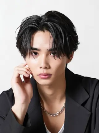 カラー メンズ 🫧ハイトーン 🌈透明感☘️らいのヘアスタイル