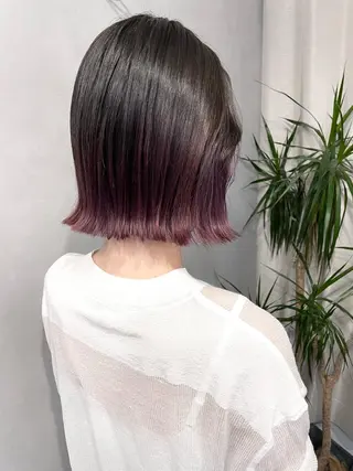 ショート レイヤーカット/透明 感カラー🩵中村友美のヘアスタイル