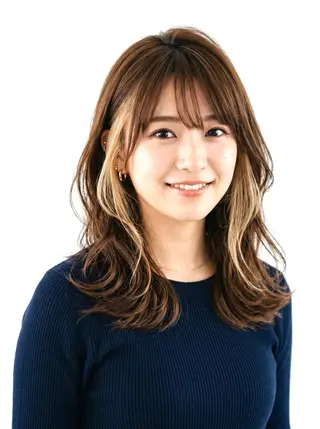 カラー 鈴木 さりあのヘアスタイル