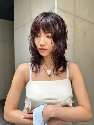 ミディアム カラー パーマ 似合わせウルフ/ レイヤー/山本祐輔のヘアスタイル