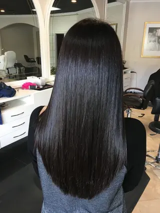 ロング パーマ ミヤモト ヒナのヘアスタイル