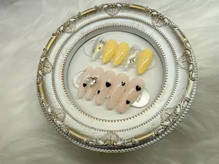 ネイル MIKIネイル YUKAのネイルデザイン