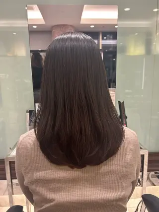 ミディアム パーマ 韓国っぽ透け感カラー マンツーマン🫧なおのヘアスタイル