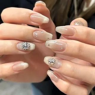 ネイル ジュエル.《ネイル》 モデル募集中のネイルデザイン