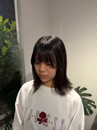 ミディアム 甲斐 文彩のヘアスタイル