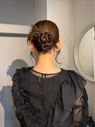 セミロング ヘアアレンジ mina 🌷のヘアスタイル
