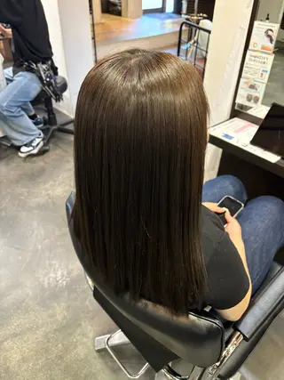 セミロング カラー 奥山 和奏のヘアスタイル