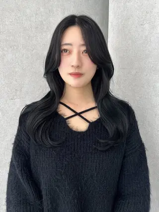 セミロング カラー v-lab studio所属・韓国レイヤーカット/ 艶カラー/ noaのヘアスタイル