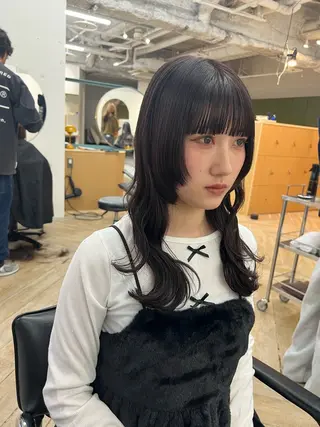 ロング ベージュ/髪質改善 新潟/万代/井上佑のヘアスタイル