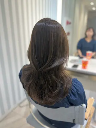 セミロング カラー 韓国ヘア 🇰🇷 RUKA 🩵🤍のヘアスタイル