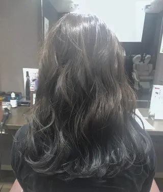 セミロング カラー pep natsumiのヘアスタイル