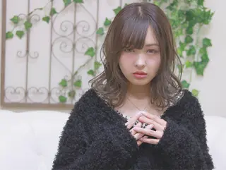 セミロング パーマ 柳澤 興輝のヘアスタイル