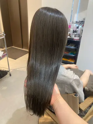 ロング ✨色持ちの良い艶 カラー✨蟹江真世のヘアスタイル
