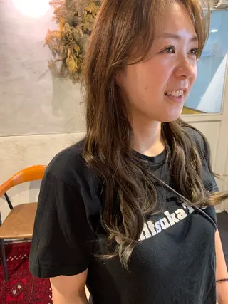 ロング カラー 落合 妙佳のヘアスタイル
