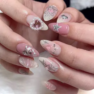ネイル moca心斎橋店 Aina🐈⬛🤍のネイルデザイン