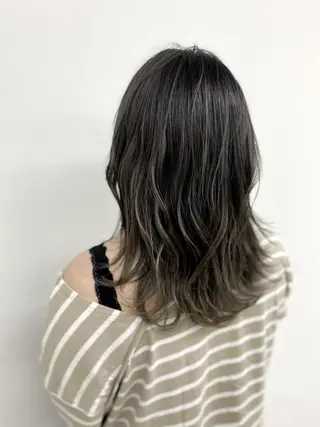 セミロング カラー ⭐️当日OK⭐️ 岩田峻のヘアスタイル