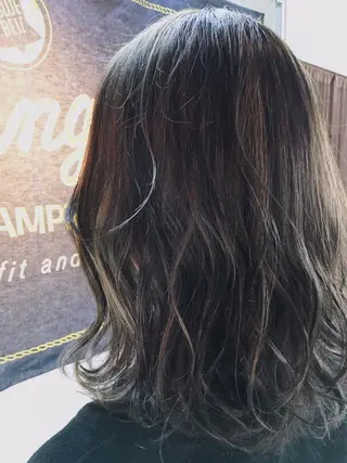 セミロング カラー パーマ 代表 中島貴志のヘアスタイル