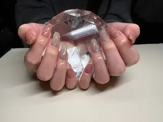 ネイル Rainbow Moonのネイルデザイン