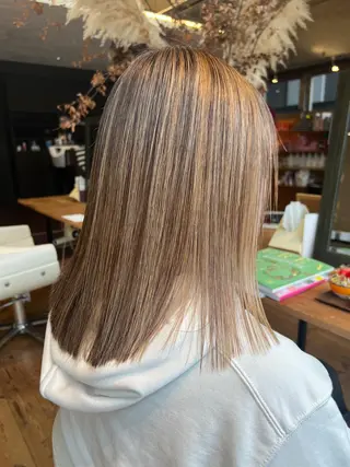 セミロング カラー 両国駅徒歩1分⭐️ アイロン仕上げのヘアスタイル