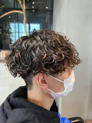ショート パーマ メンズ 波巻きスパイラルパー マ/シャドウパーマ駿のヘアスタイル