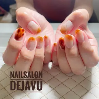 ネイル Nail salon Dejavu 🌿のネイルデザイン