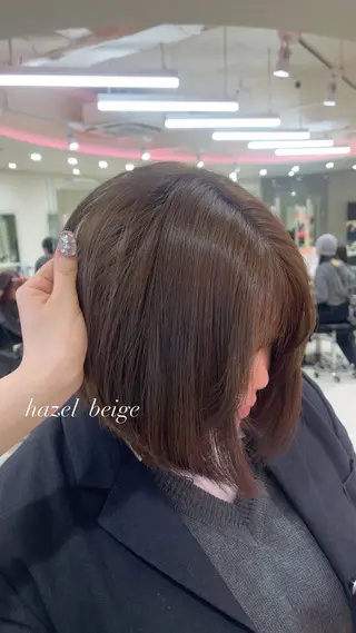 ショート カラー 大人上品ベージュ 🎀HARUNAのヘアスタイル