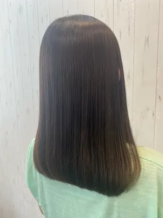 ミディアム hira .のヘアスタイル