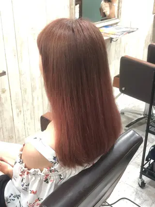 カラー みやもと まなみのヘアスタイル