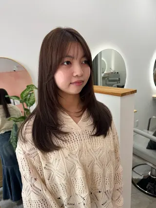 ロング レイヤーカット ベージュ/KANAのヘアスタイル