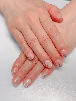 ネイル 菊地 春菜のネイルデザイン