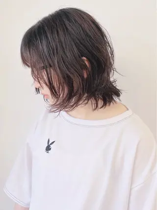 ミディアム ウルフ／レイヤー 🐺🌀寺門和紗のヘアスタイル