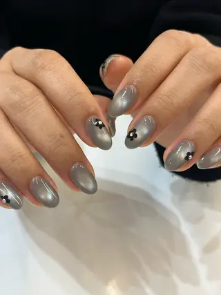 ネイル pool SAKIのネイルデザイン