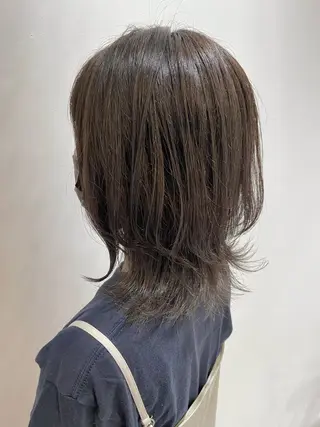 セミロング カラー 🐺ウルフ/レイヤー 似合わせ‎🤍沙羅のヘアスタイル