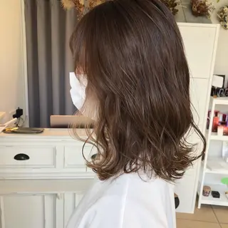 ミディアム ＨＩ ROのヘアスタイル