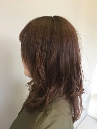 ロング カラー 河田 日和のヘアスタイル