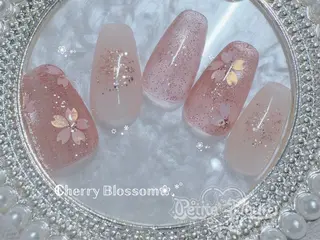 ネイル ❁⃘*。Petite fleur❁⃘*りさのネイルデザイン