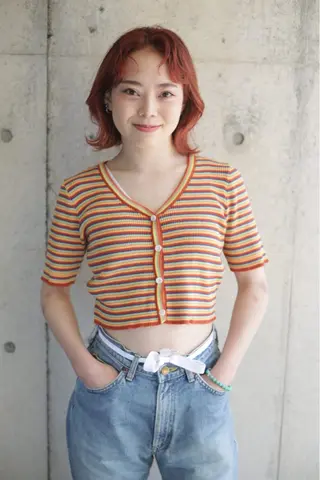 ミディアム 佐藤 慈巳のヘアスタイル