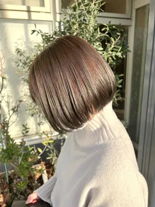 ショート カラー しんぼや ももかのヘアスタイル