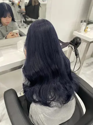 カラー ロング 💙ハイトーン韓国風 色白ヘア💙manaのヘアスタイル