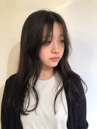 カラー ブリーチカラー🎀 韓国風/寺門美優のヘアスタイル