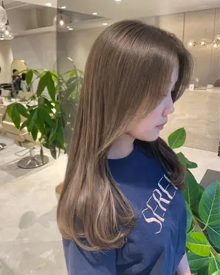 セミロング カラー ブリーチなし/透明感 カラー🕊️坂入上総のヘアスタイル