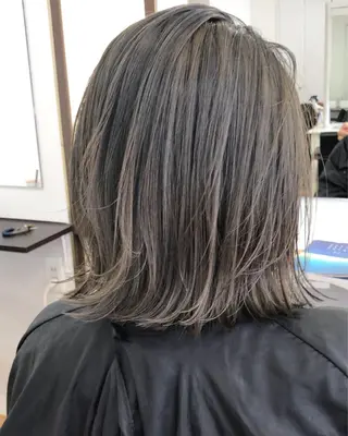 ショート カラー ウルフ/デザイン/ 大阪/タカハシユウキのヘアスタイル