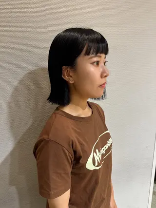 ミディアム カラー 塩澤 榛奈のヘアスタイル
